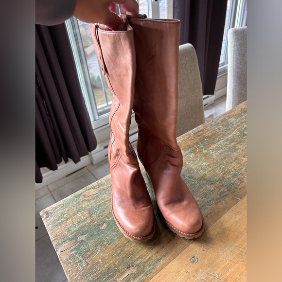 brand new UGG leather boots size 8,5-9 - Picture 5 of 7